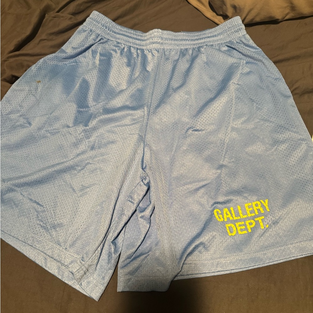 Gallery large shorts